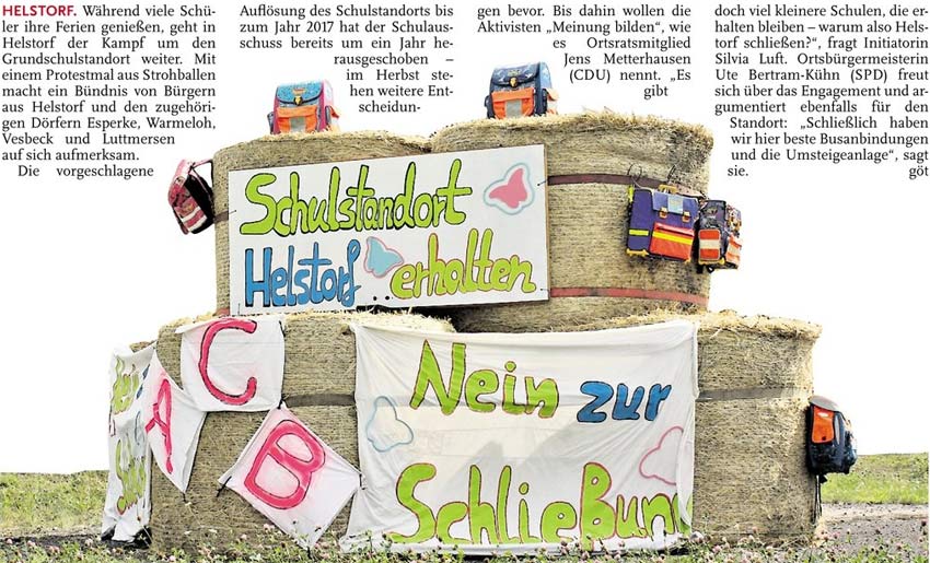 Protestaktion am Straenkreuz: Helstorf will Schulstandort bleiben (Bild und Text)