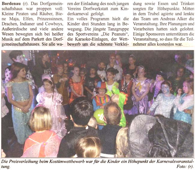 Prinzen, Piraten und Ruber tanzen beim Kinderkarneval